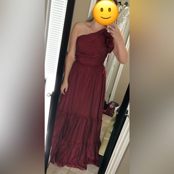 Mac Duggal Organza One-Shoulder Pleated Gown Size 8 - Picture 10 of 13